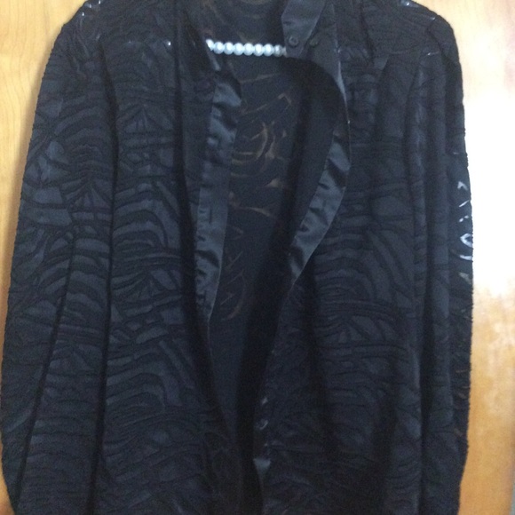 Sweater - Picture 2 of 8